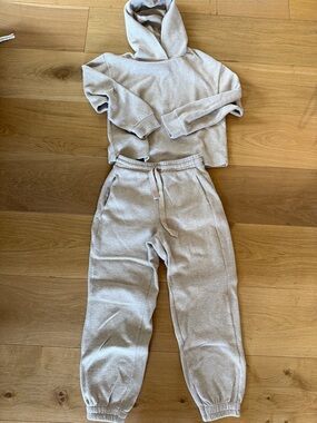Zara Beige Cropped Hoodie & Drawstring Joggers Set